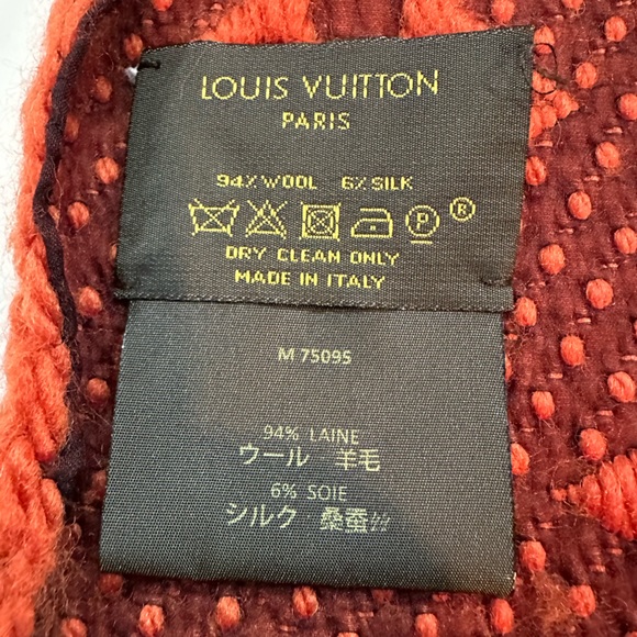 Louis Vuitton Logomania Scarf M75095 - Picture 3 of 10